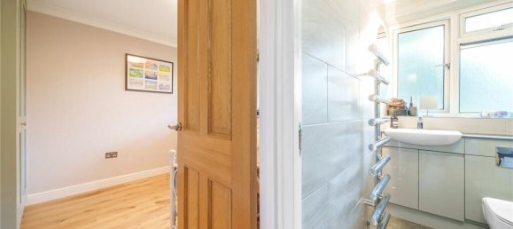 2 bedrooms Apartment in London, United Kingdom No. 12219 19