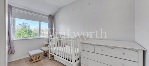 4 bedrooms House in London, United Kingdom No. 3665 13