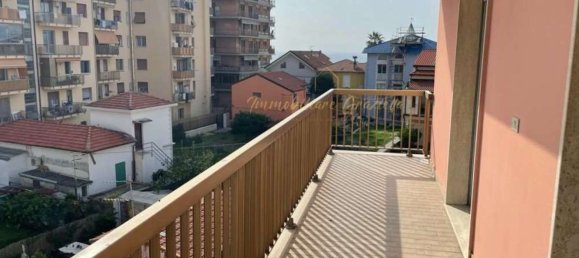 2 rooms Apartment in Ventimiglia, Italy No. 194731 3