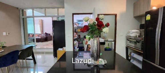 Кафе / ресторан с 4 спальнями в Паттайя, Таиланд № 15420 8