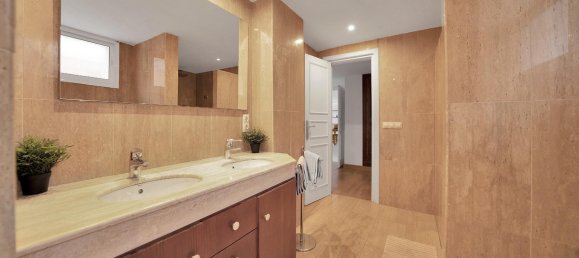 6 bedrooms Villa in Marbella, Spain No. 129892 43