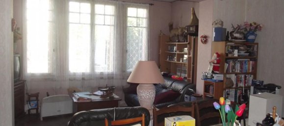 Casa de 4 dormitorios en Chavanges, France No. 228279 3