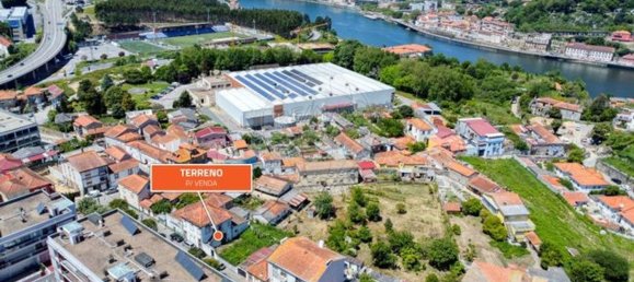 Terrain à Vila Nova de Gaia, Portugal 450m² No. 157830 2