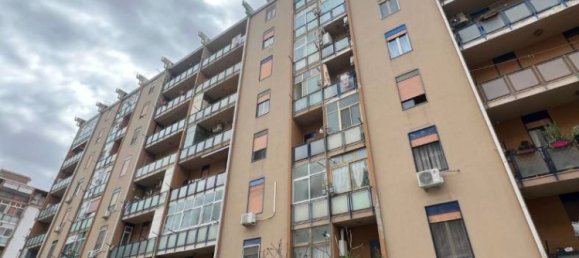 Квартира с 3 спальнями в Палермо, Италия № 328099 2