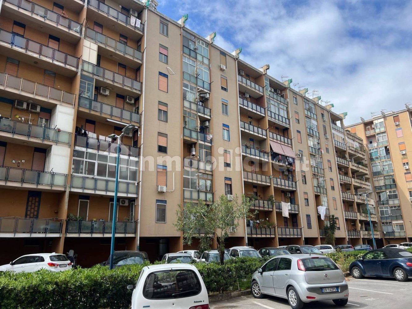 Квартира с 3 спальнями в Палермо, Италия № 328099