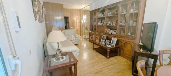 3 bedrooms Apartment in Sants-Montjuic, Spain No. 173693 6