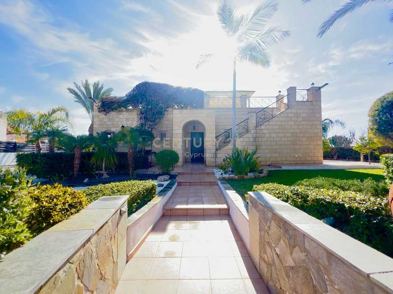 Вилла с 3 спальнями в Пейя, Кипр № 20460