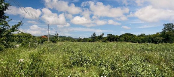  Commercial property in Cha-am, Thailand No. 16780 4