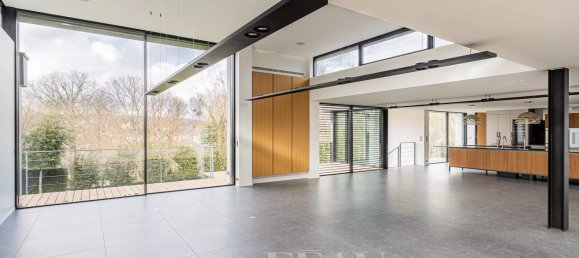 5 bedrooms House in Ville-d'Avray, France No. 181614 10