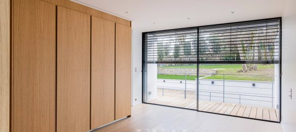 5 bedrooms House in Ville-d'Avray, France No. 181614 19