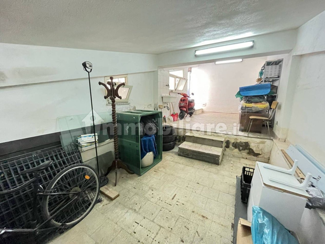 28m² Warehouse in Letojanni, Italy No. 226016