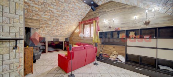 7 rooms Apartment in Borgaro Torinese, Italy No. 14691 10