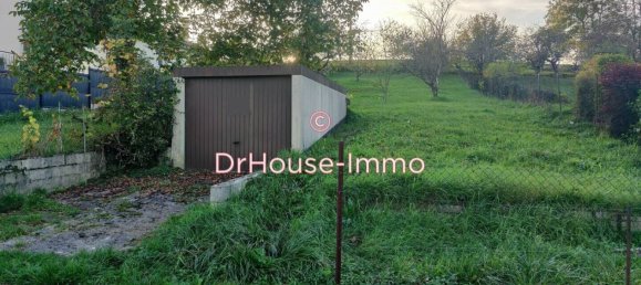 1215m² Land in Pierreville, France No. 48010 2