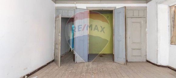 272m² Building in Setubal, Portugal No. 54460 19