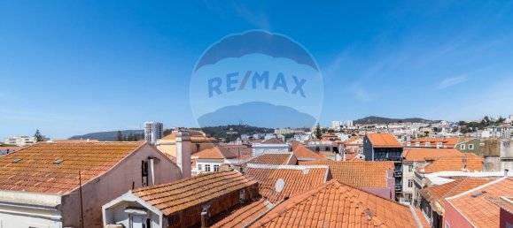 272m² Building in Setubal, Portugal No. 54460 30
