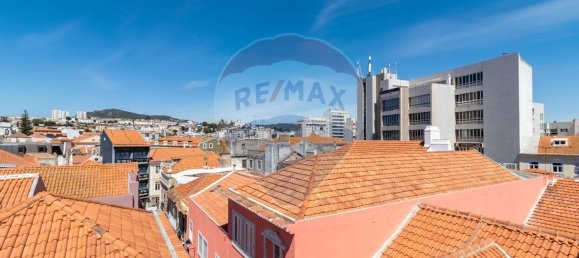 272m² Building in Setubal, Portugal No. 54460 31