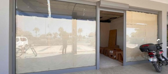 303m² Commercial property in Alanya, Turkey No. 22522 6