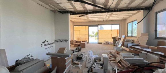 303m² Commercial property in Alanya, Turkey No. 22522 9