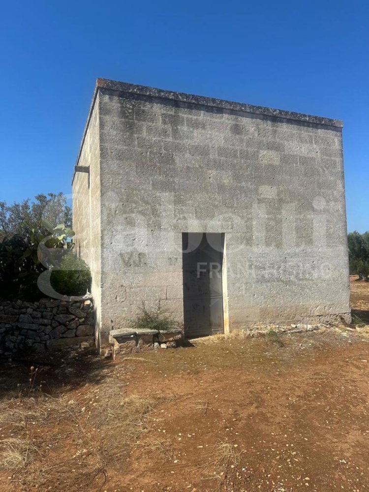 Grundstück in Ostuni, Italy 6500m², Nr. 344707