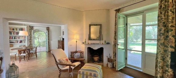 5 bedrooms House in Manciano, Italy No. 291157 25