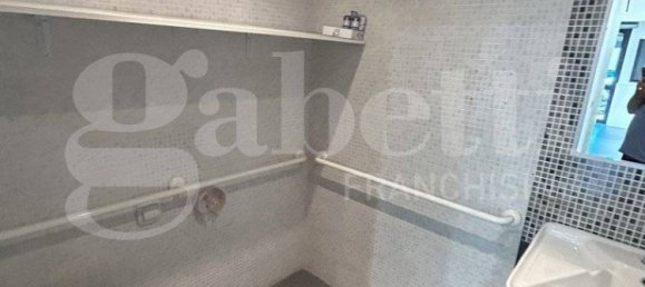 1-salle Propriété commerciale à Bari, Italy No. 329991 12