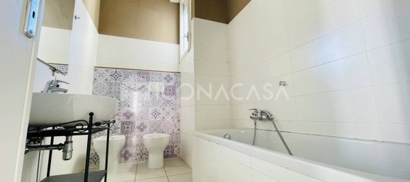 5 rooms Apartment in Pescara, Italy No. 28342 17