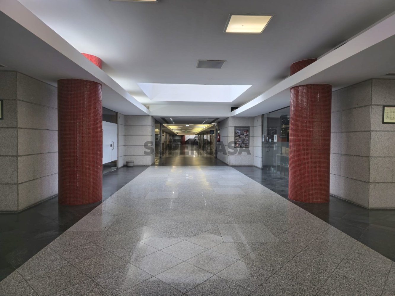 32m² Commercial property in Gondomar, Portugal No. 226945