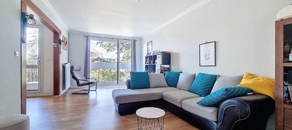 3 bedrooms Apartment in Angers, France No. 95539 3