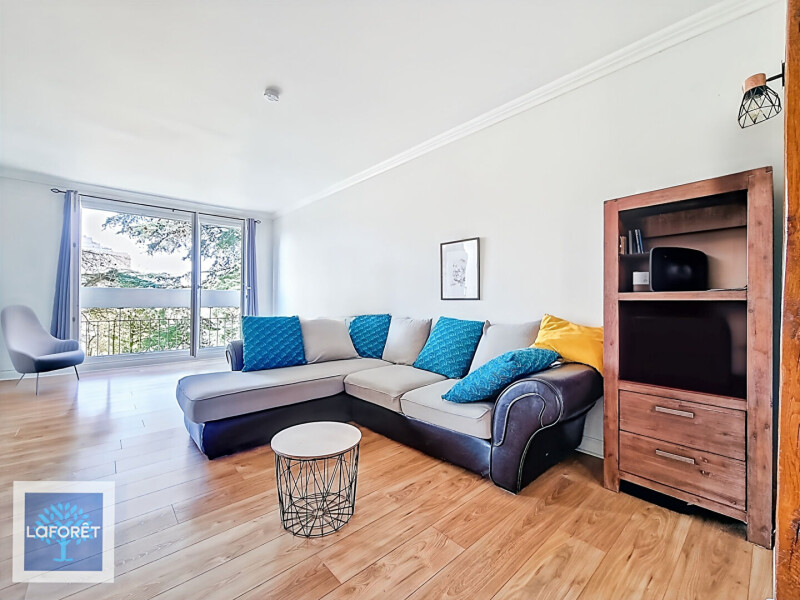 3 bedrooms Apartment in Angers, France No. 95539