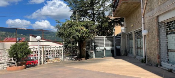 Edifício em Alcara Li Fusi, Italy 650 m² N.º 358121 4