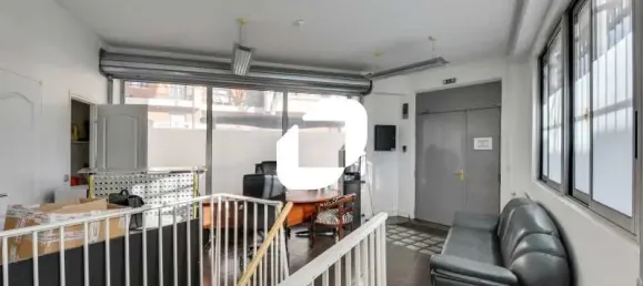 88m² Office in Issy-les-Moulineaux, France No. 302383 6