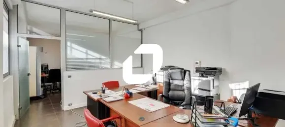 88m² Office in Issy-les-Moulineaux, France No. 302383 5
