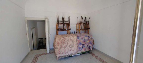 Casa de 10 habitaciónes en Ragusa, Italy No. 74759 2