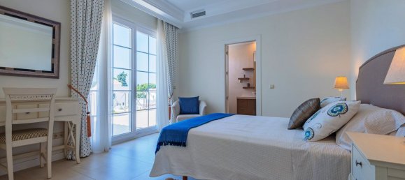 7 bedrooms Villa in Marbella Golden Mile, Spain No. 2973 8