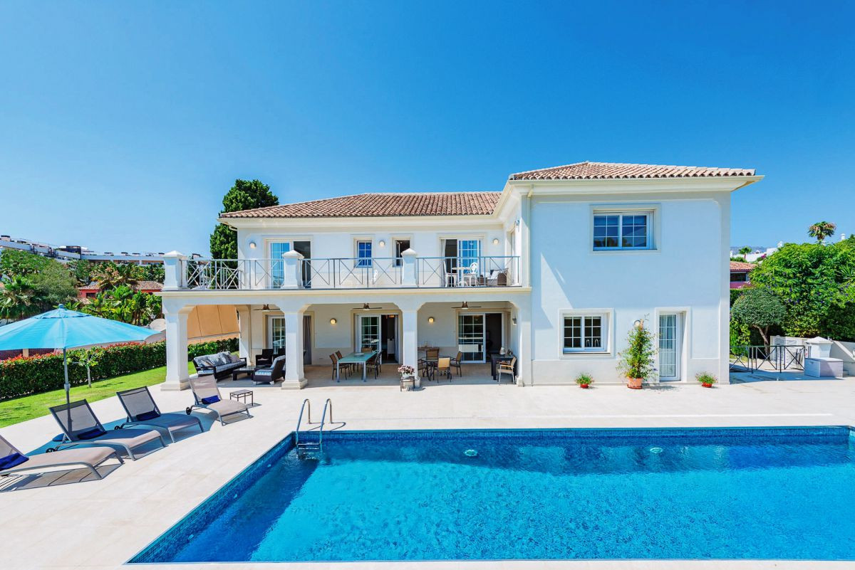 7 bedrooms Villa in Marbella Golden Mile, Spain No. 2973