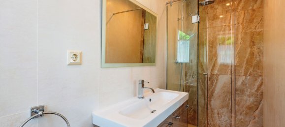 7 bedrooms Villa in Marbella Golden Mile, Spain No. 2973 17