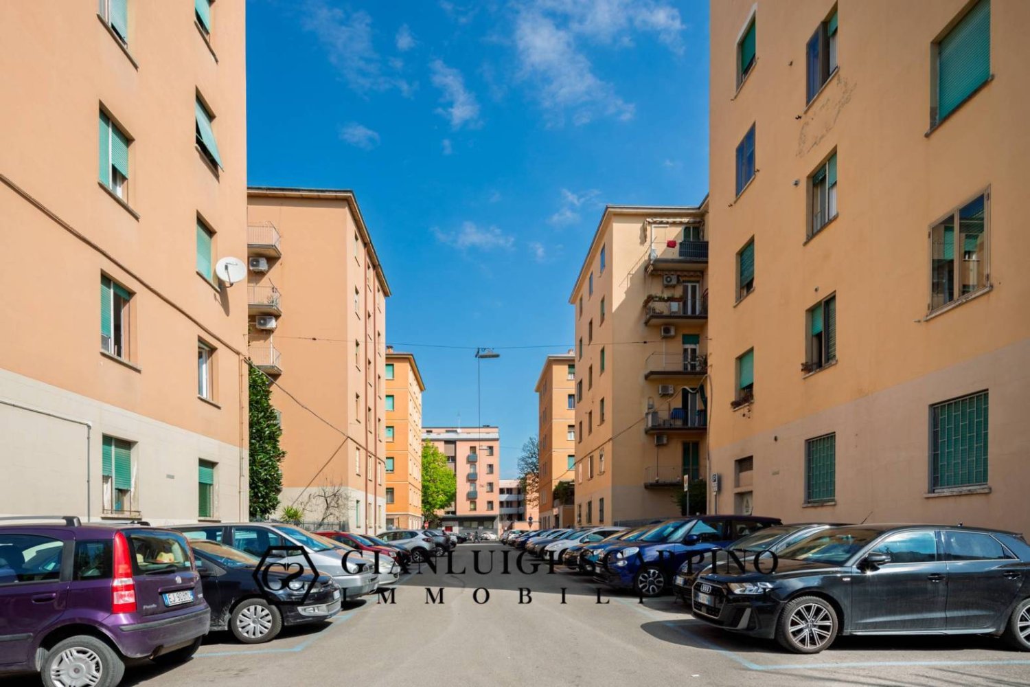 3 bedrooms Apartment in Bologna, Italy No. 349720