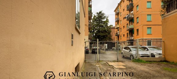 3 bedrooms Apartment in Bologna, Italy No. 349720 32