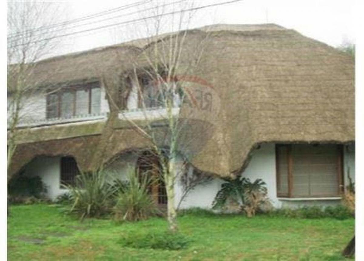 Дом с 4 спальнями в Буэнос-Айрес, Аргентина № 87151