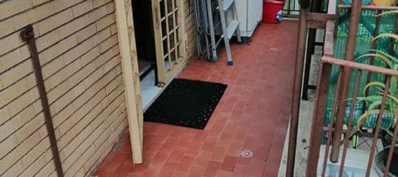 4-salle Appartement à Rome, Italy No. 14997 10