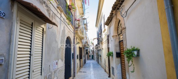 3 bedrooms House in Scicli, Italy No. 83778 23