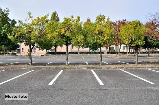 Parking à Ottakring, Austria No. 258098