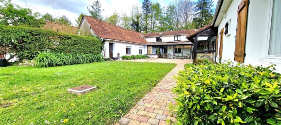 5 bedrooms House in Cormont, France No. 251711 10