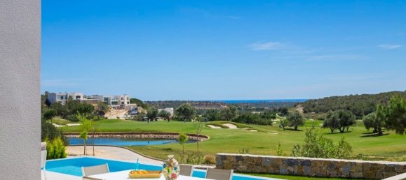 4 bedrooms Villa in Alicante, Spain No. 189255 3