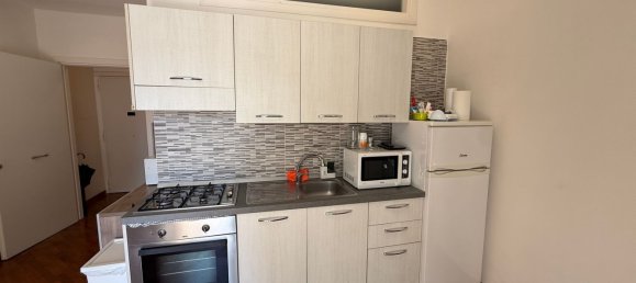 Apartamento de 4 dormitorios en Naples, Italy No. 314010 15