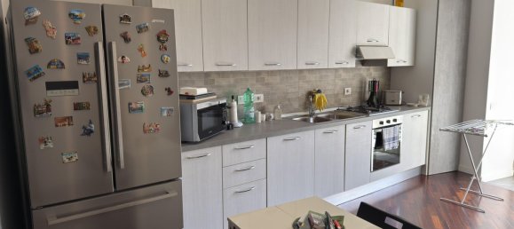 Apartamento de 4 dormitorios en Naples, Italy No. 314010 5