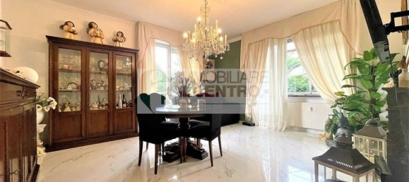 4-salle Appartement à Santo Stefano di Magra, Italy No. 265180 3