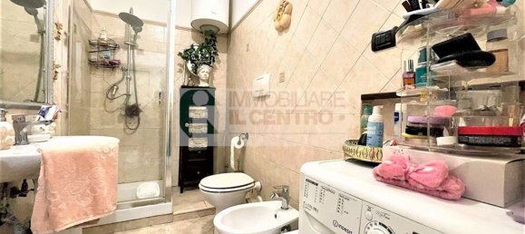 4-salle Appartement à Santo Stefano di Magra, Italy No. 265180 12