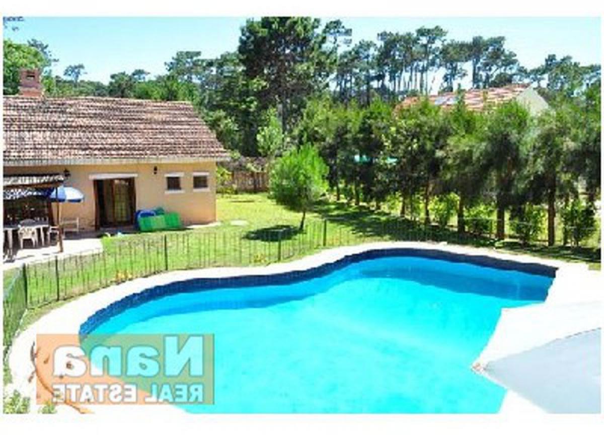 3 bedrooms House in Maldonado, Uruguay No. 5245