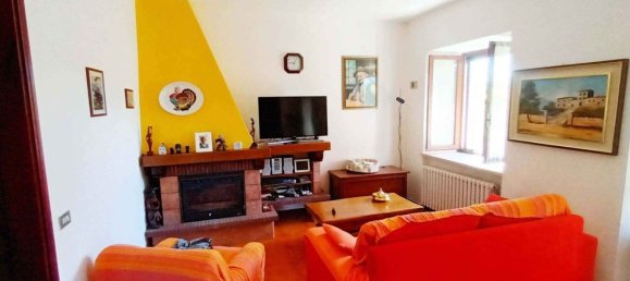 3 rooms House in Villa Minozzo, Italy No. 176314 9